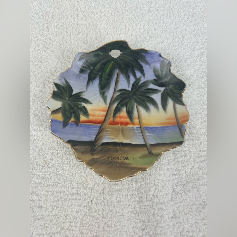 Florida Palm Tree Scenic Shell Trinket Dish